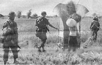 2/14th on patrol near Duc Hoa