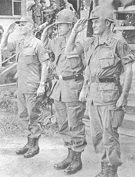 Gen. William Westmoreland, Gen. Mearns, Col. Kenneth Buell