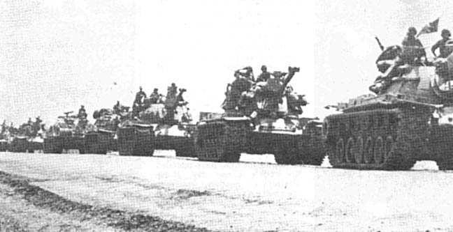 2/34 Armor heads toward Tay Ninh